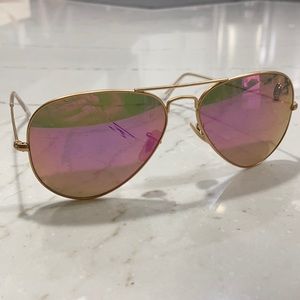 Ray Ban Polarized Standard Aviator